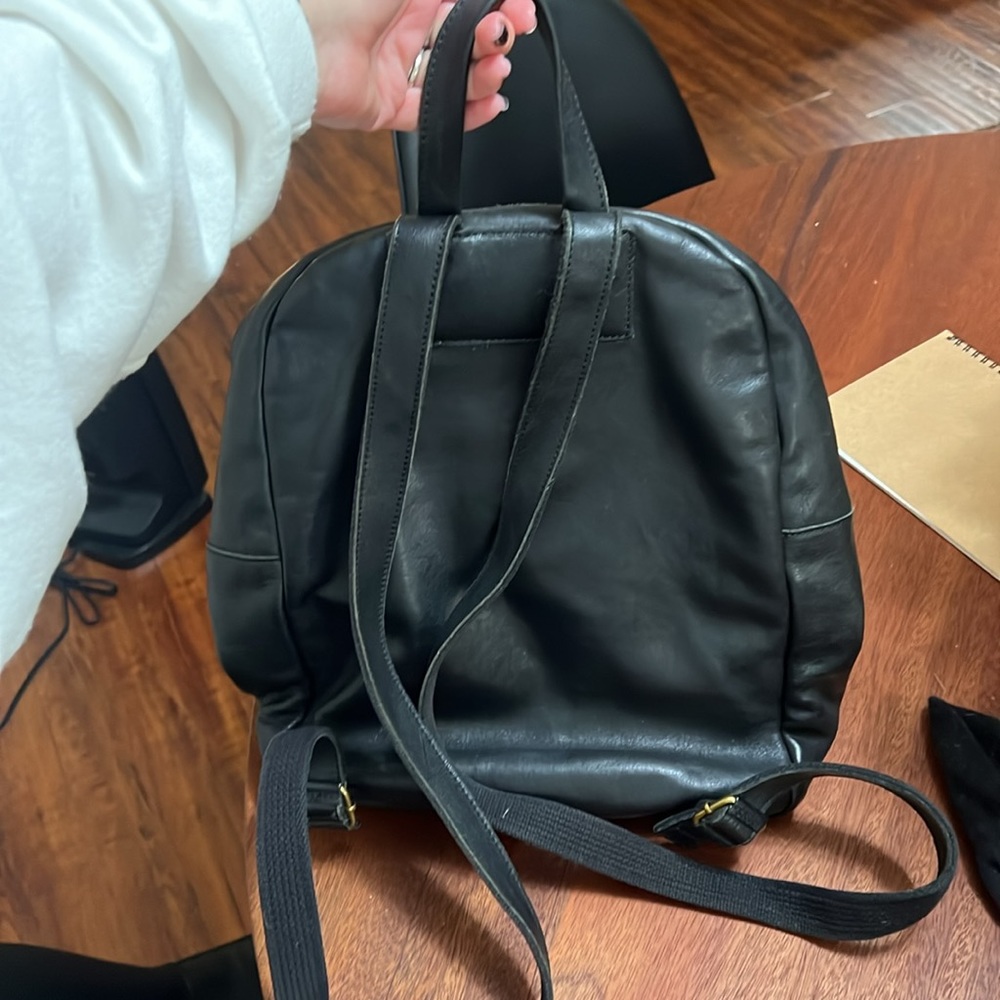 Madewell The Lorimer Backpack - Picture 4 of 7